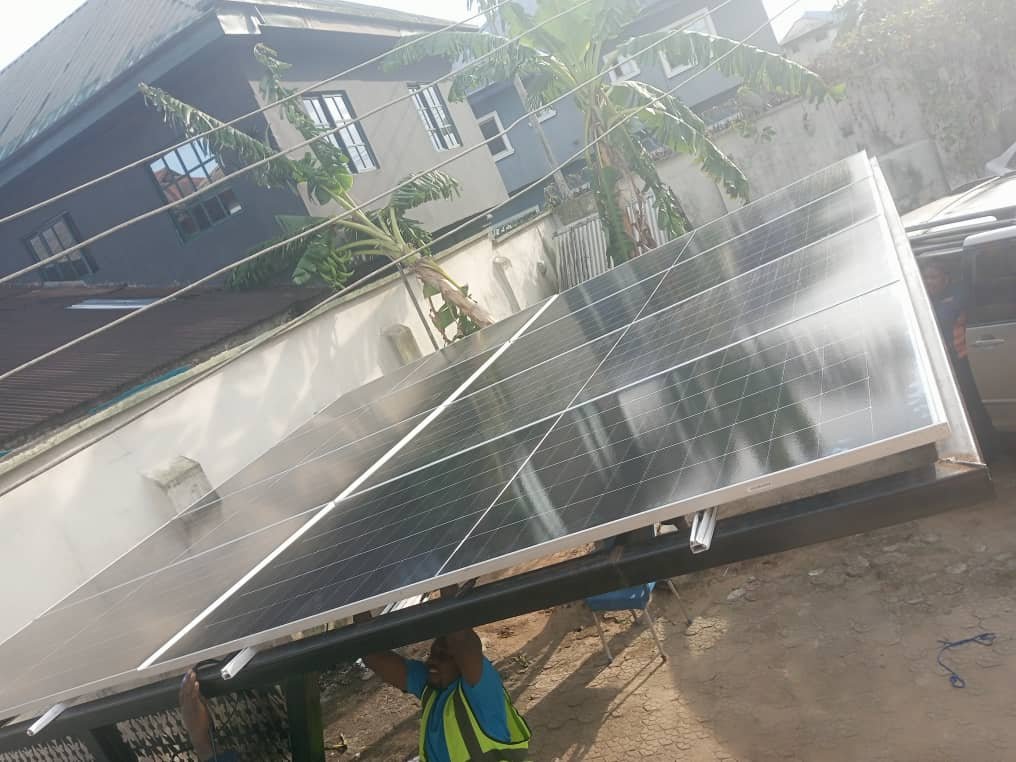 Installation of 8 pieces of 620W mono crystalline solar